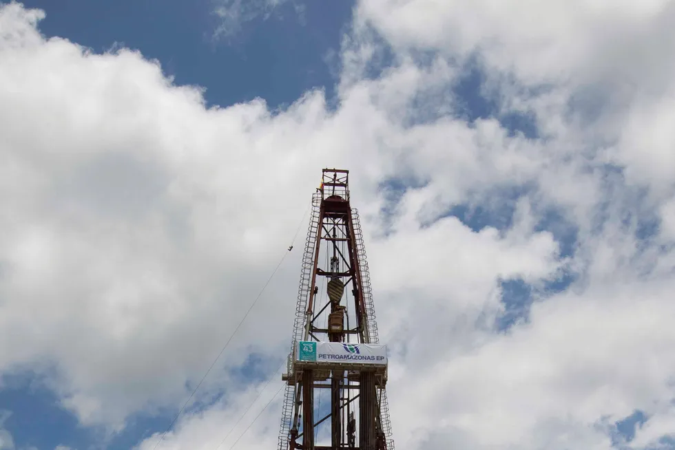 New tender: a drilling rig operating in Ecuador