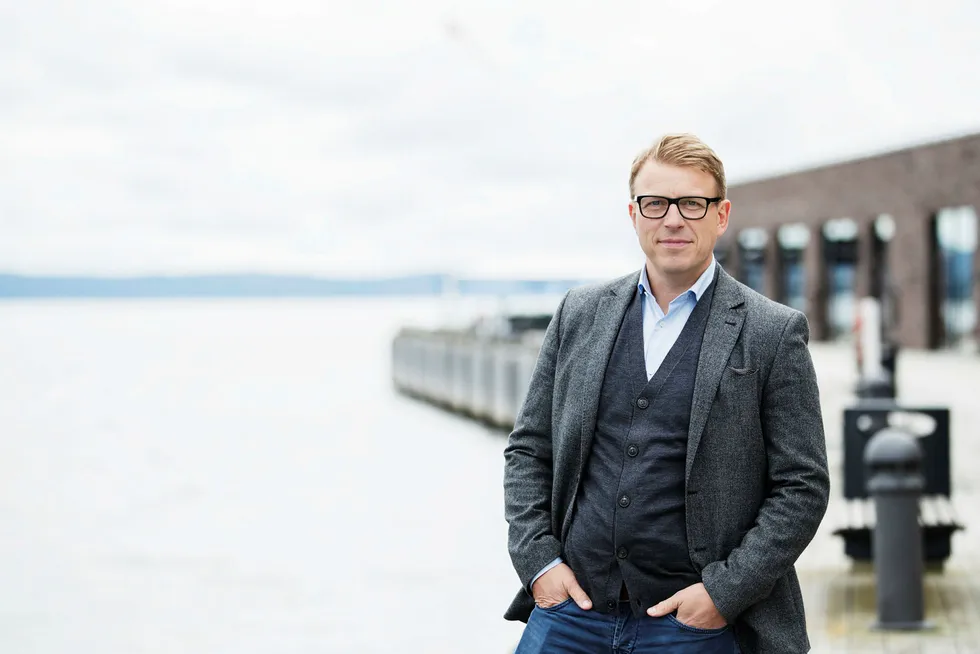 Santander Norge-sjef Knut Øvernes mener diskusjonen om forbrukslån kunne vært stoppet med ett virkemiddel. Foto: Hampus Lundgren/Santander