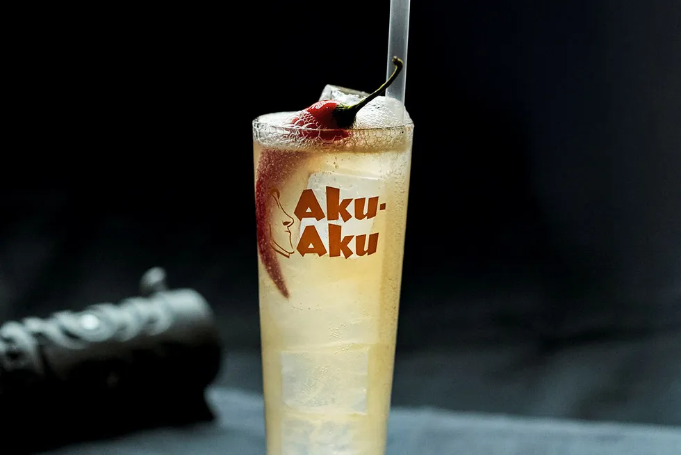 Rom for rom. På tikibar er det rombaserte drinker som er tingen, og Aku Akus signaturdrink skiller seg ikke ut i så måte.