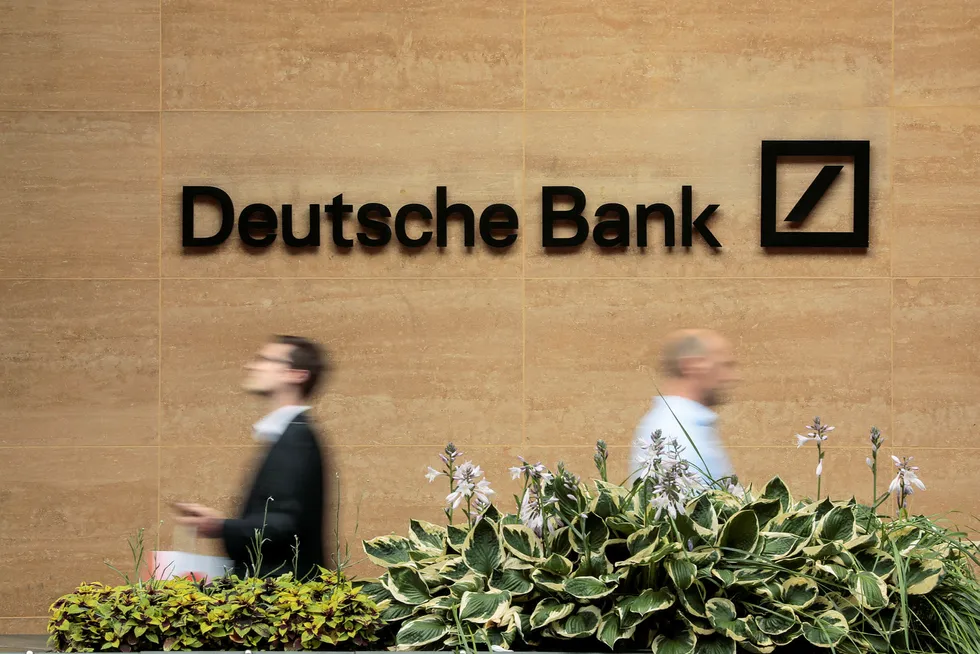 Deutsche Bank gransker nå om sprakete ansatte fikk tilgang på prissensitiv informasjon