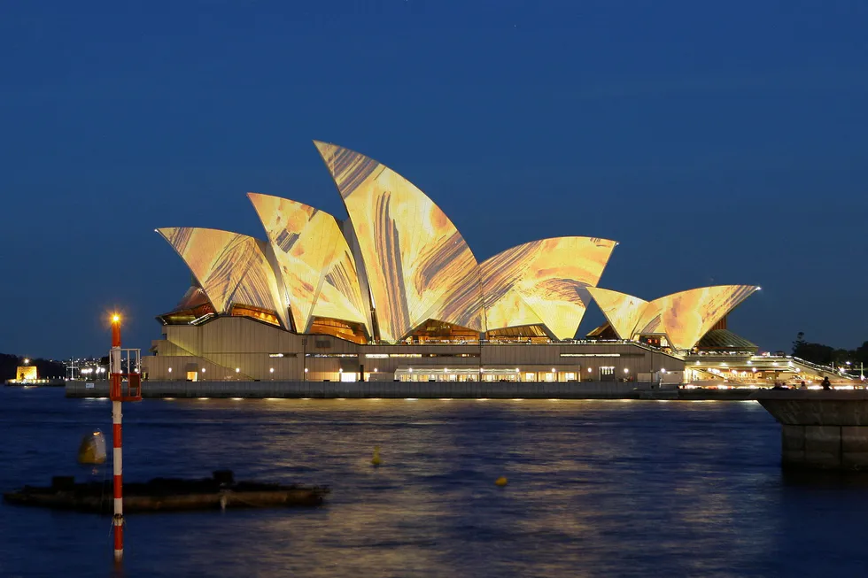 Australia og flere TPP-medlemsland håper frihandelsavtalen kan leve videre uten USA. Bildet viser operahuset i Sydney. Foto: Rob Griffith/AP photo/NTB scanpix