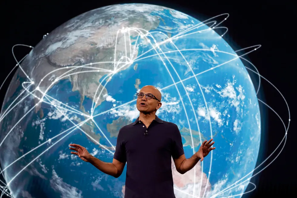 Microsoft trapper opp satsingen på kunstig intelligens: Lanserer ...