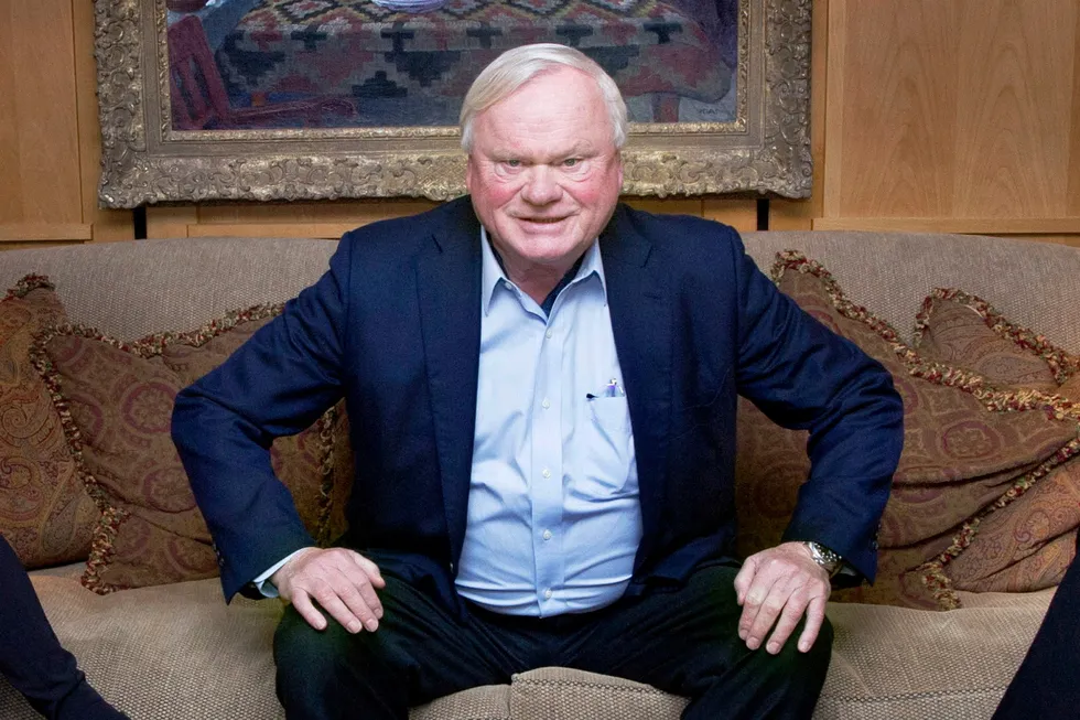 John Fredriksen vil notere et nytt selskap på Oslo Børs. Rundt to milliarder kroner vil han kunne notere i gevinst når han tar selskapet Paratus Energy til børs.