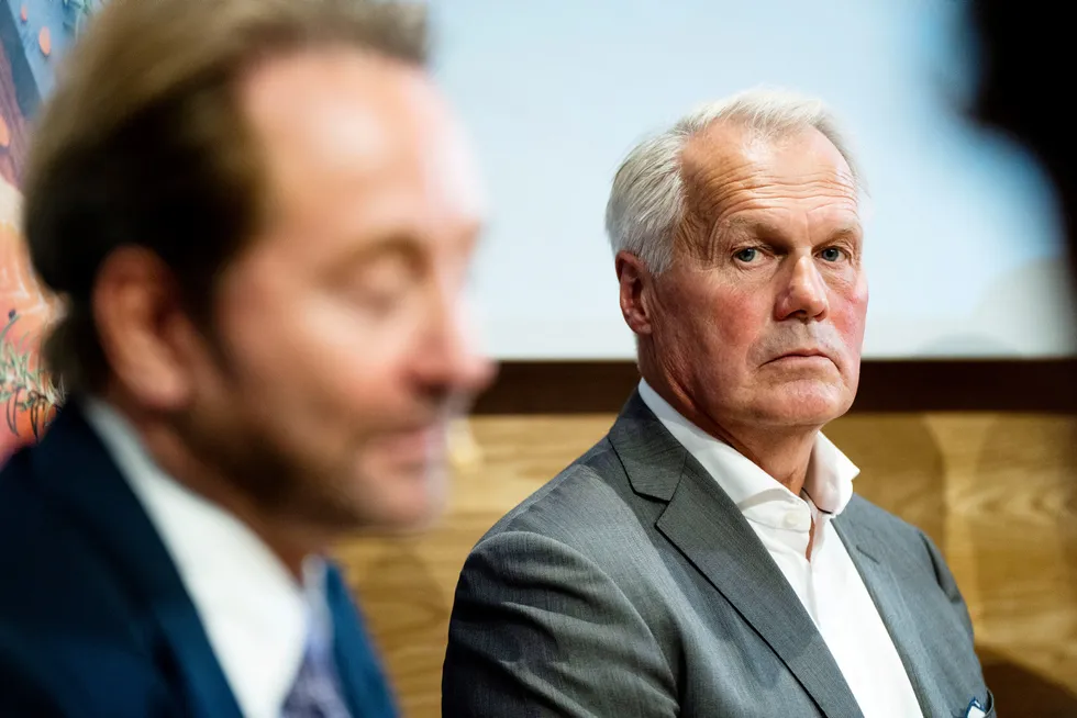 Kjell Inge Røkke (til venstre) og Gustav Witzøe er blant de aller rikeste i Norge og nyter som følge av det store fordeler av skattereglene, viser ny analyse.