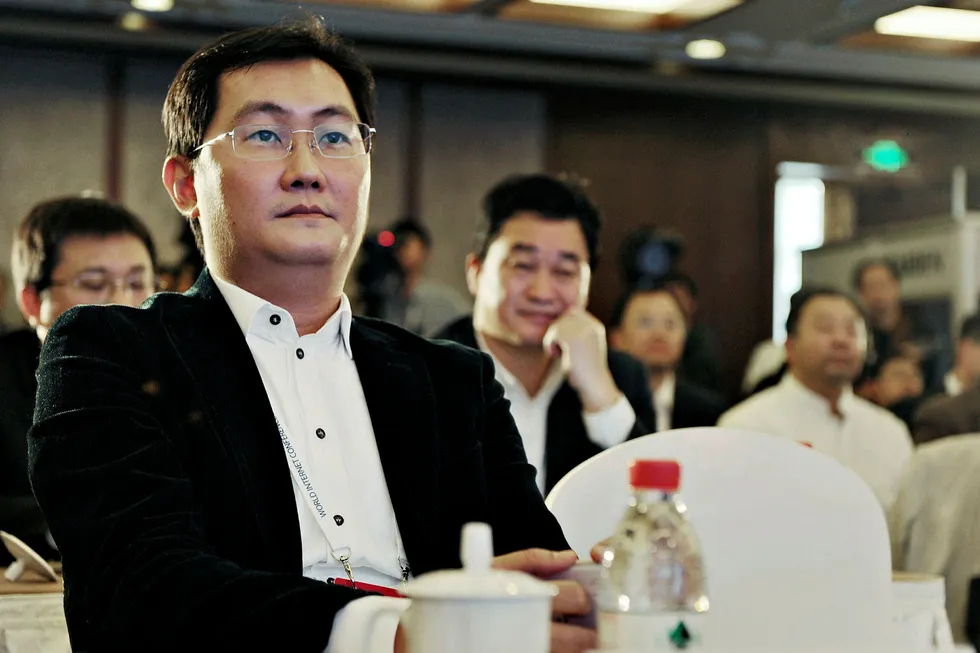Grunnlegger Pony Ma i det kinesiske internettselskapet Tencent 50-doblet aksjekursen på ti år. Siden januar har børsverdier på 1250 milliarder kroner forsvunnet. Likevel er Ma fortsatt en av Kinas rikeste.