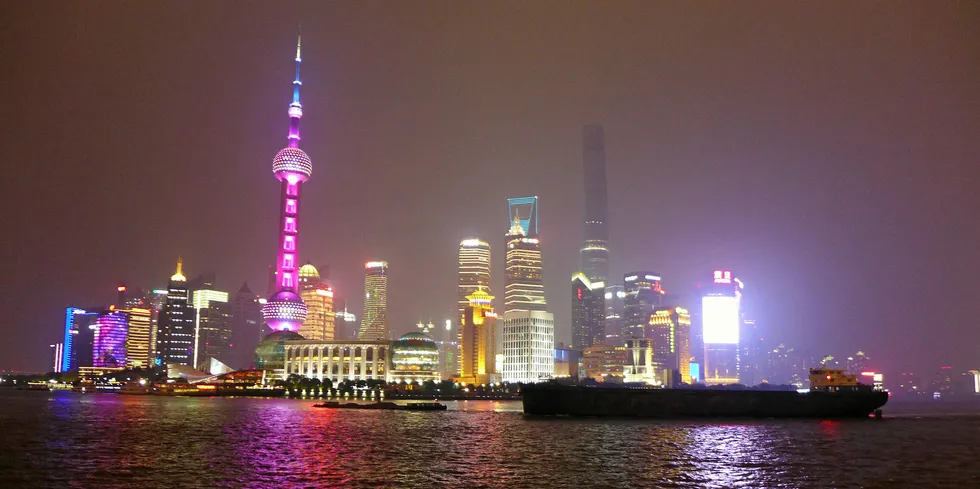 Den klassiske Shanghai skyline har imponert mange. Nå er byen rammet av virusfrykt.