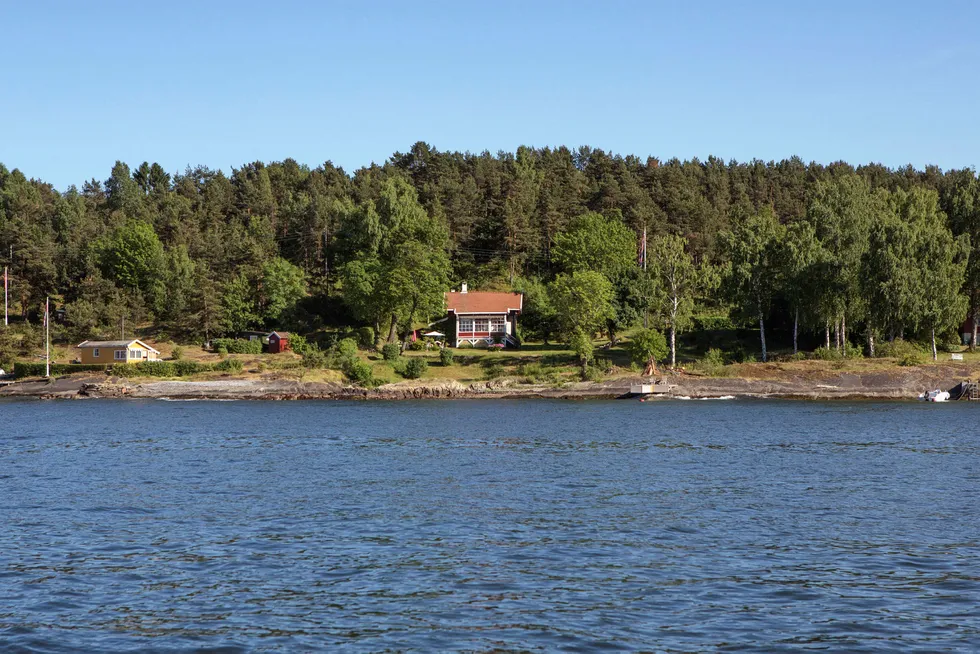 Hytte på Lindøya i Oslo kan knuse tidligere prisrekord på øya, hvis selger får prisantydningen på 14 millioner. Foto: Tor Lie/Eie eiendomsmegling