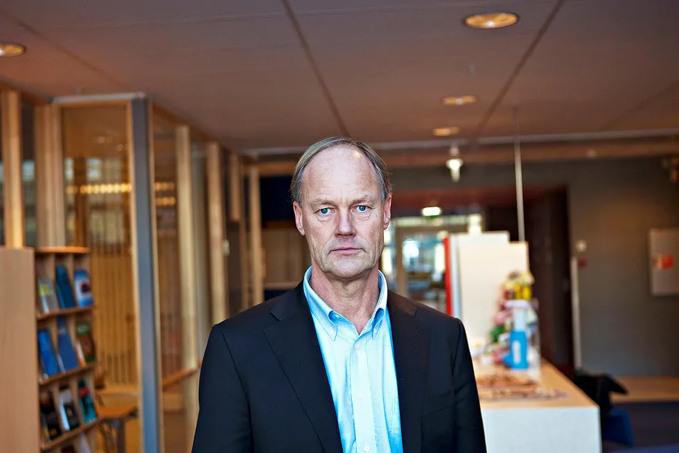 Professor Petter Gottschalk ved Institutt for ledelse og organisasjon ved BI reagerer på Jo Lunders erstatningskrav. Foto: Ståle Andersen