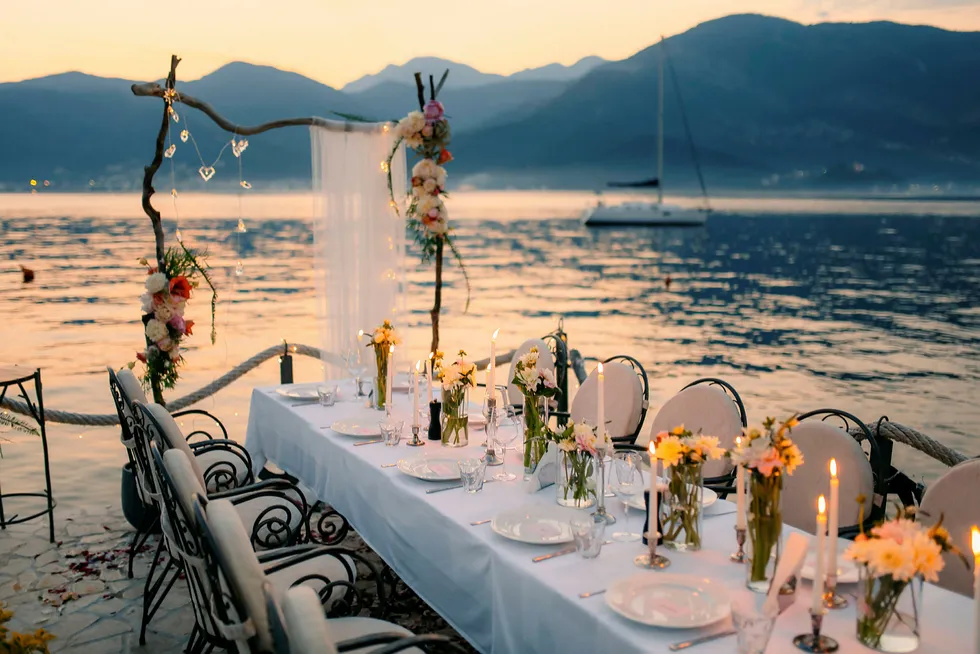 Den rette vinen til sommerfesten eller bryllupet er det lille ekstra. Foto: Nadtochiy/Getty Images/iStockphoto