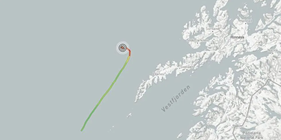 Etter knapt et døgn på rek vest for Lofoten, fikk irske «Vigilant» beskjed om at det ikke var mer sild å fiske på i norsk sone.