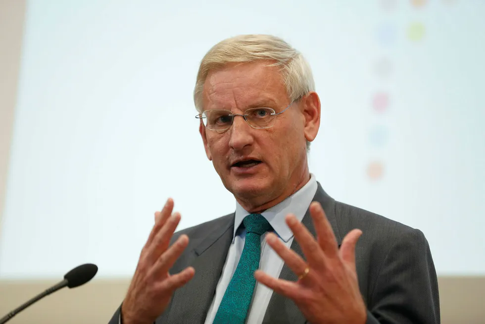 Tidligere statsminister i Sverige, Carl Bildt, mener Sylvi Listhaug overdriver problemene med innvandring i Sverige. Foto: Andersson, Sören