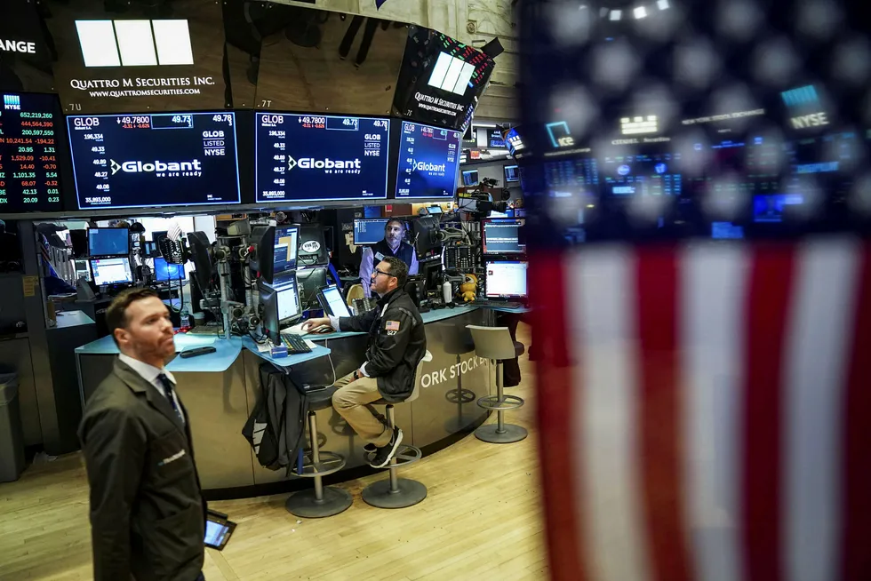 Wall Street startet desember med et bredt fall.
