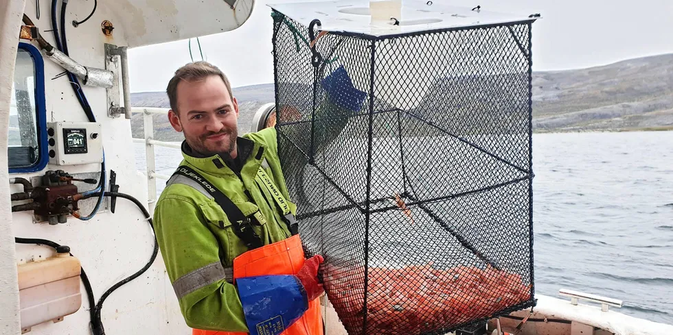 Øyvind Hesjevik er reder og skipper på Porsangerfjord reker sin «Havkatt». Sammen med Møreforsking og Frøystad har han bidratt til at en ny generasjon reketeiner kan bane veien for en ny næring langs kysten.