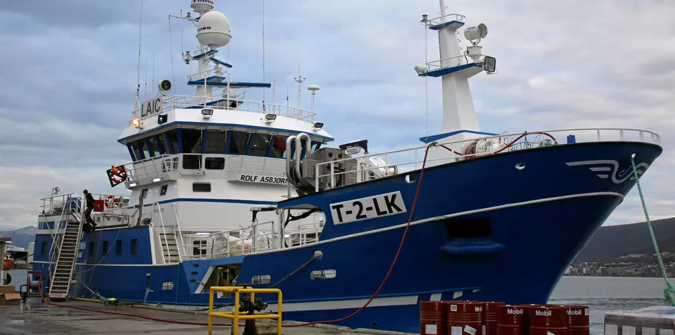 «Rolf Asbjørn» ligger nå til kai i Tromsø. I dag ble det klart at mange i mannskapet om bord har testet positivt for korona.