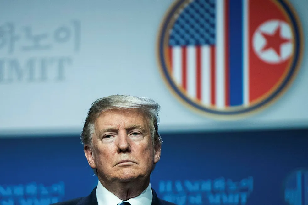 – Noen ganger må du bare gå, sa USAs president Donald Trump torsdag på pressekonferansen etter det andre toppmøtet mellom USA og Nord-Korea.