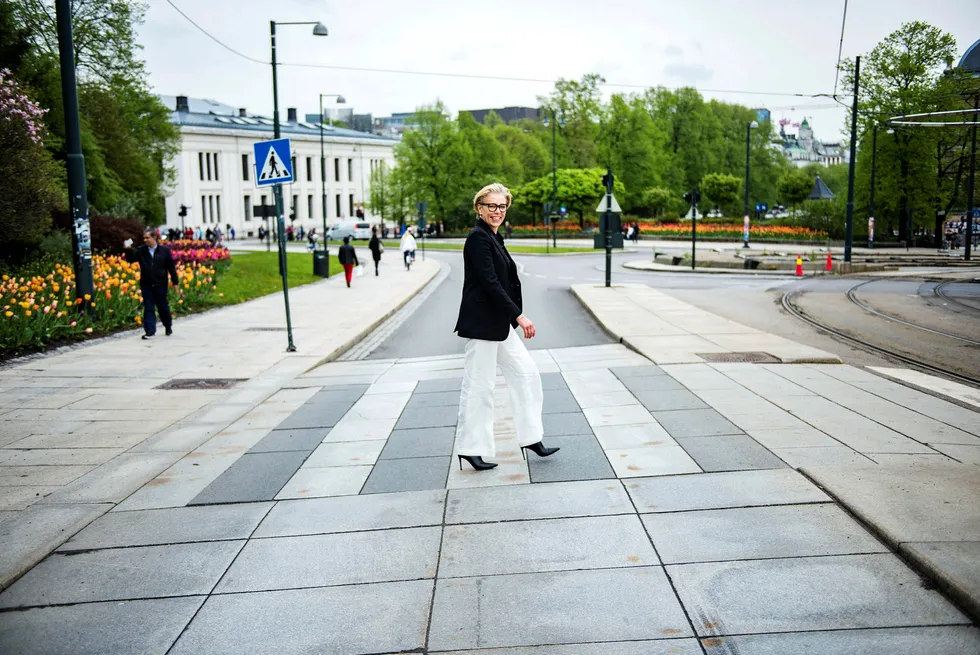 Maria Moræus Hanssen mener det er viktigere å se hvordan Norge kan bli grønnere enn å polarisere debatten med begreper som «oljeskam». Hun annonserte i sommer at hun gir seg i selskapet ved utgangen av året. Før Wintershall og DEA slo seg sammen i fjor var Moræus Hanssen toppsjef i DEA.