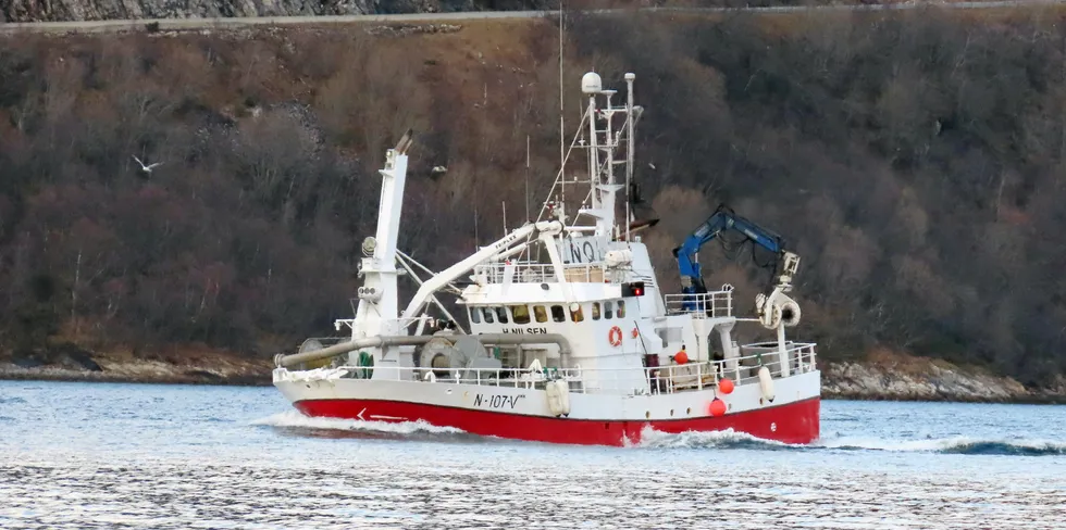 Kystnotbåten «H. Nilsen» på vei til Lofoten Viking for levering. 145 tonn nvg-sild med et gjennomsnitt på 145 gram, fisket i fangstrute 402 i helga.