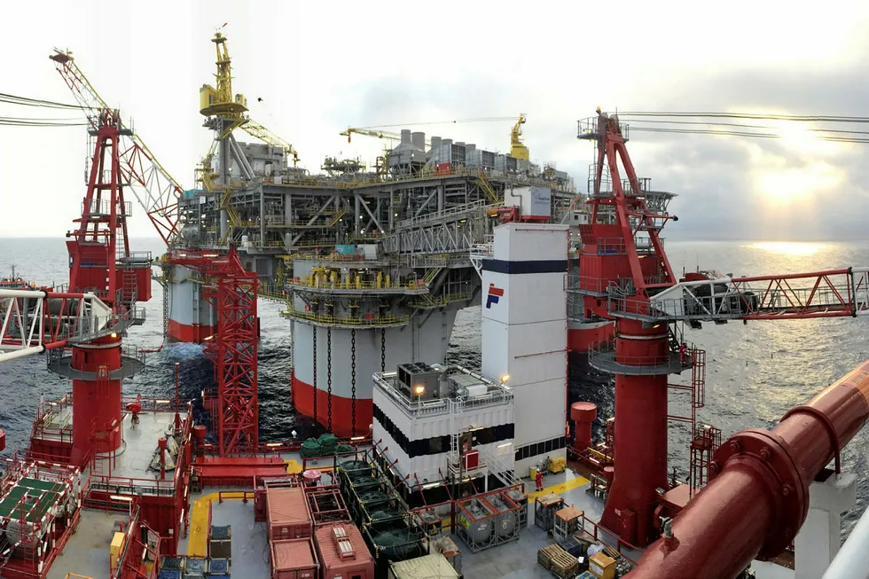 Third phase on production: the semi-submersible floating production unit at the Jack-St Malo development in the US Gulf