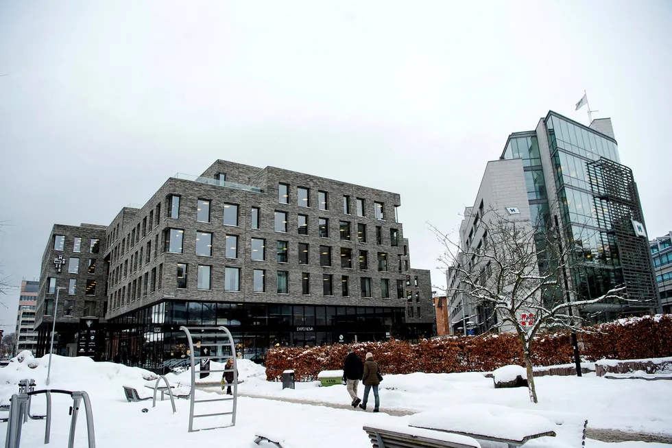 Lav ledighet trekker kontorleieprisene opp på Skøyen i Oslo. Dette er området med hovedstadens høyeste leieprisvekst siste halvår, ifølge DNs næringseiendomspanel. Her er Monier-bygget i Verkstedveien 1. Foto: Elin Høyland