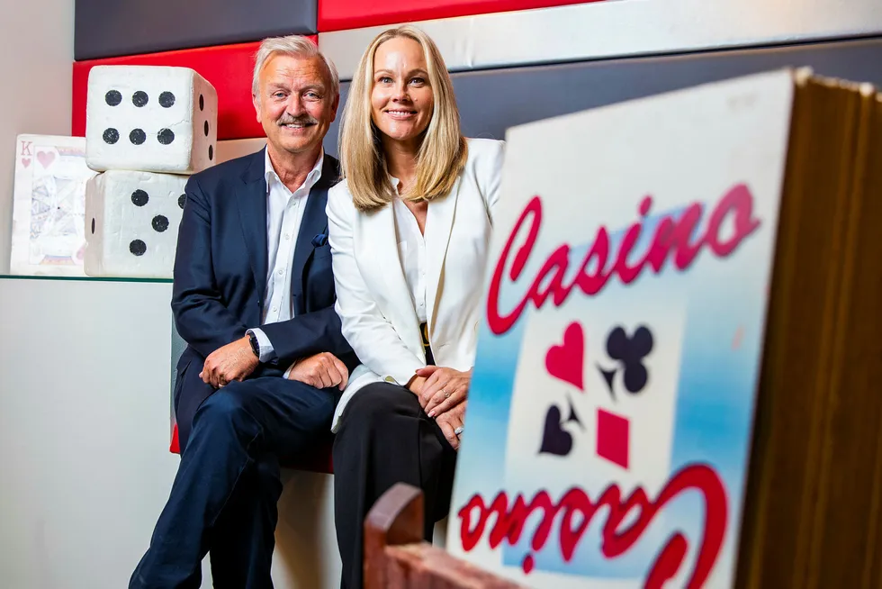 Hallvard Flatland og Birgitte Seyffarth er tilbake i «Casino» på TVNorge.
