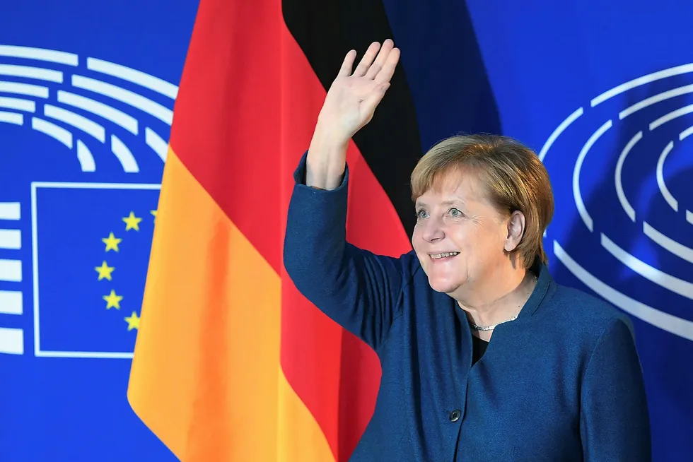 Tysklands forbundskansler vil ha et enda tettere Europa.