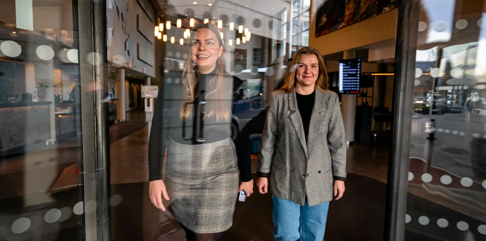 Hanna Bakke-Jensen og Marit Hiim Haugseth jobber begge som rådgivere i Norges Fiskarlags hovedlag. Nå står de i bresjen for et større stykke arbeid med likestilling.