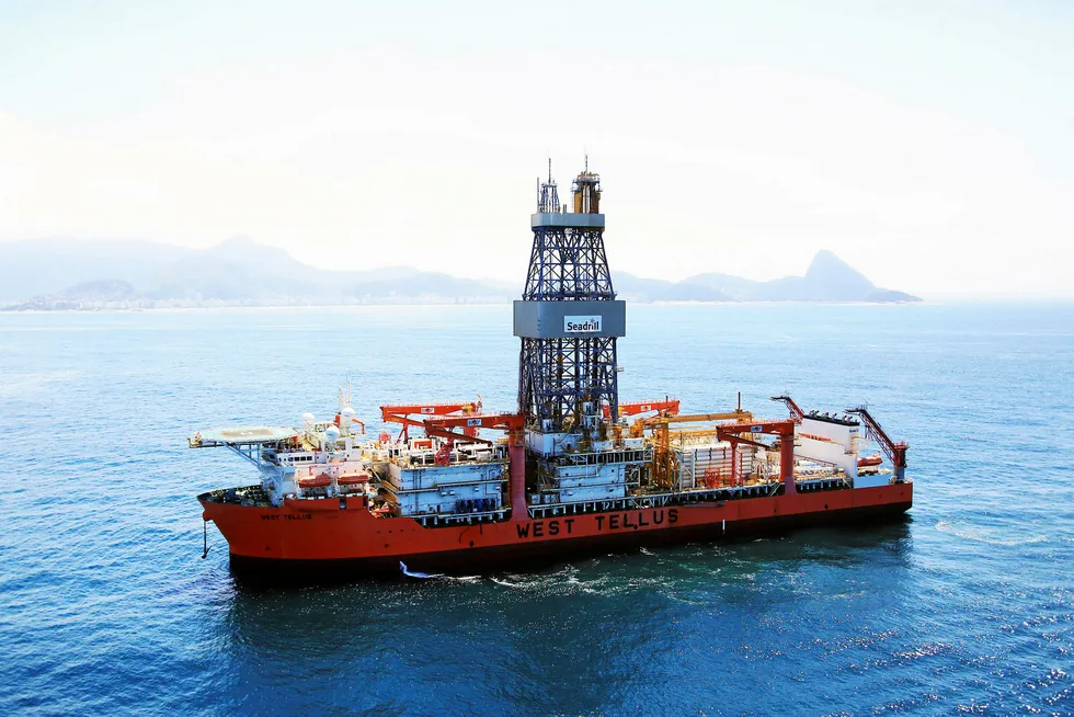 New campaign: the Seadrill drillship West Tellus started drilling the Naru pre-salt well in the Campos basin off Brazil