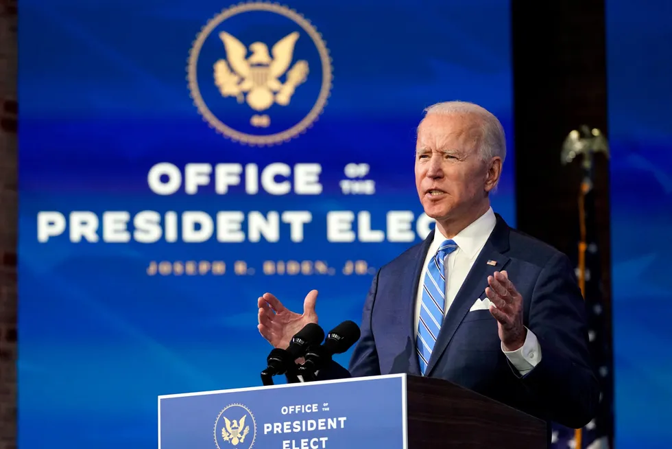 Påtroppende president Joe Biden vil bruke 1.900 milliarder dollar for å gjenreise økonomien i USA etter koronapandemien.
