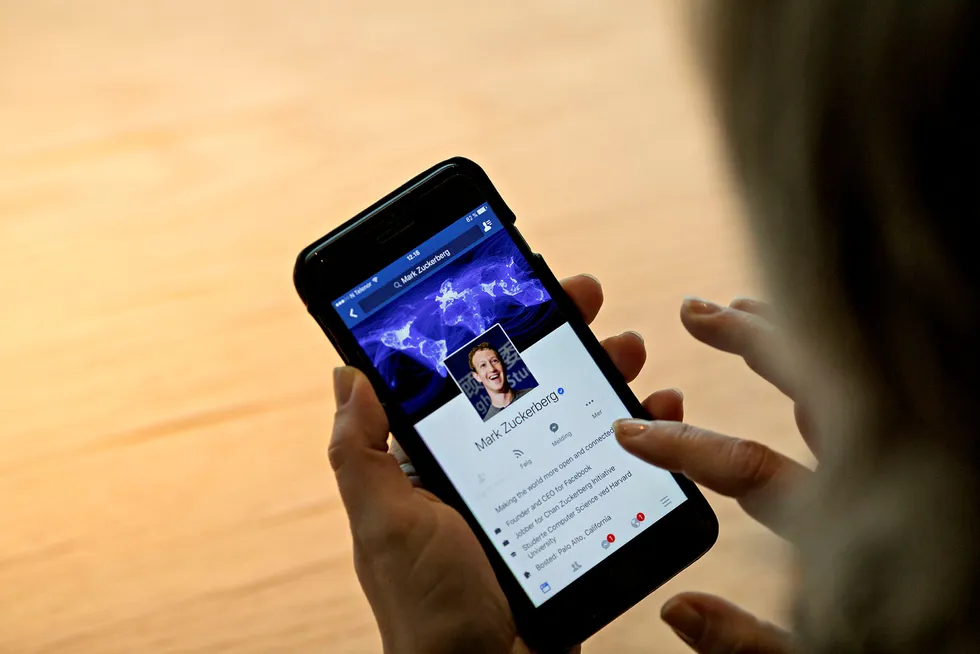 Sean Parker, grunnlegger av Napster og tidlig investor i Facebook, sier at de helt bevisst utnytter «svakheter i den menneskelige sinn» for å skape vanedannende bruk av tjenesten. Foto: Aleksander Nordahl