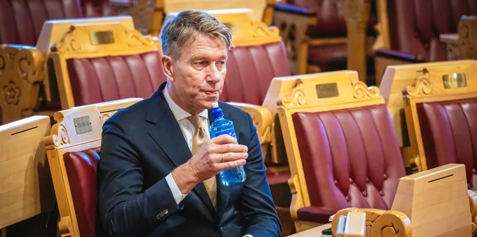 Olje- og energiminister Terje Aasland (Ap) under den muntlige spørretimen i Stortinget onsdag.
