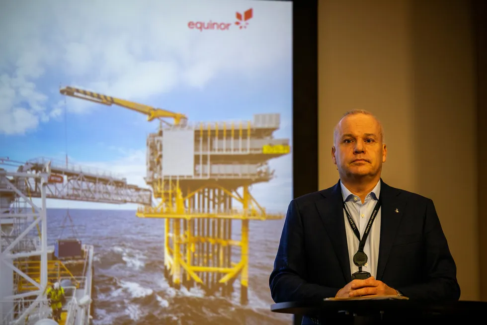 Anders Opedal og Equinor gir opp å rekke fristen for oljeskattepakken for Wisting-prosjektet, som nå utsettes med opptil tre år.