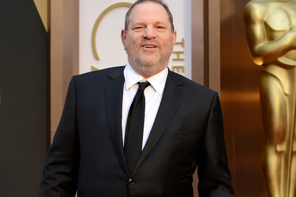 Harvey Weinstein ble dømt for voldtekt og trakassering av flere titall kvinner. Han ble dømt til 23 år i fengsel i 2020, og høsten 2022 er han igjen i retten i USA, anklaget for flere overgrep.