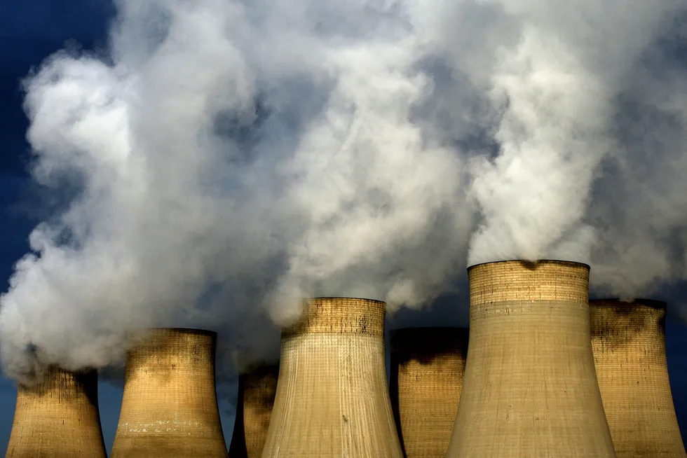 Kraftverket Ratcliffe-on-Soar i Nottingham i England. Fredag forventet myndighetene at landet ikke ville bruke kullkraft i det hele tatt. Foto: David Davies/AP/NTB scanpix