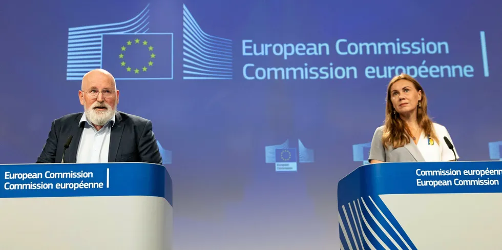 EU Vice-President for the European Green Deal, Frans Timmermans, and EU Energy Commissioner Kadri Simson present the EU Solar Strategy