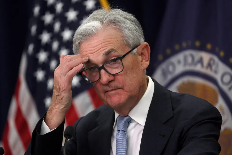Fed-sjef Jerome Powell får nye datapunkter som underbygger en fortsatt høy rente.