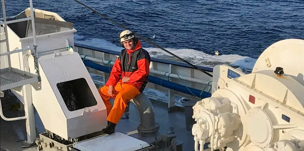 Torfinn Mandius Alvestad (23) på industritråleren «Håflu» som hører til Cetus AS. Alvestad er styrmann og håper på å bli skipper etter hvert.