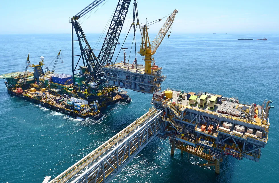 Offshore installation work: the Marlin complex in Bass Strait offshore Australia