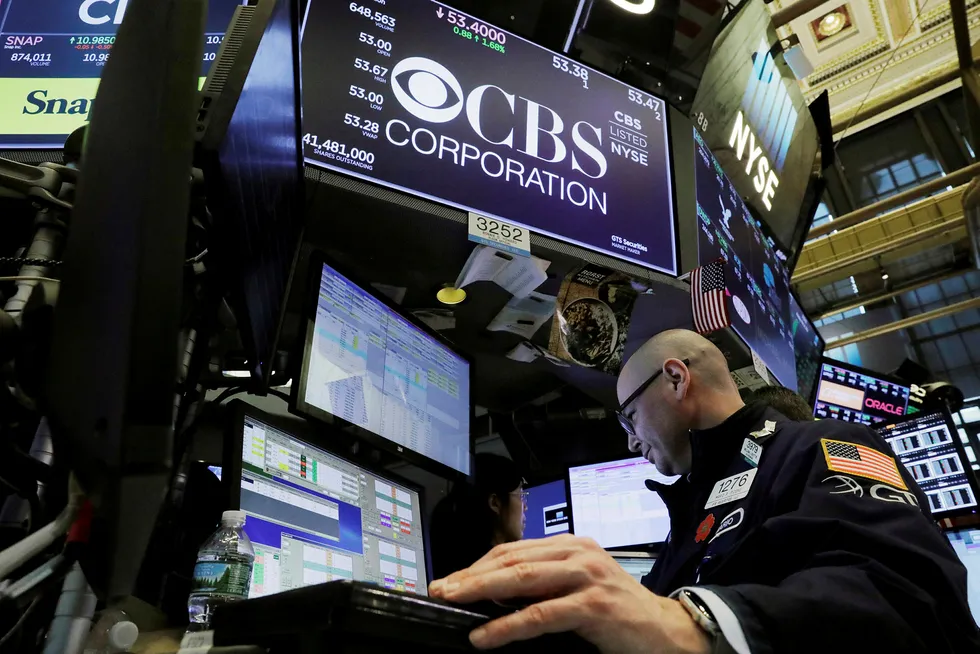 CBS Corporation er notert på New York-børsen. Tirsdag melder selskapet at de slår seg sammen med Viacom.