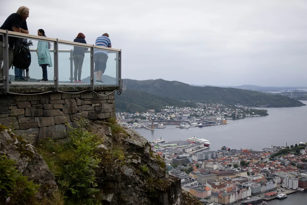 Bergen har ingen hast med å kvitte seg med statlige midler, tildelt byen for å lette byrdene for næringsdrivende som sliter med ettervirkningen av pandemien.