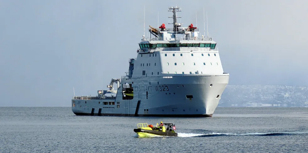 Det var Kystvaktens KV «Bison» som tok Finnmark-fiskeren, mens han fangstet kongekrabbe med avslått AIS.