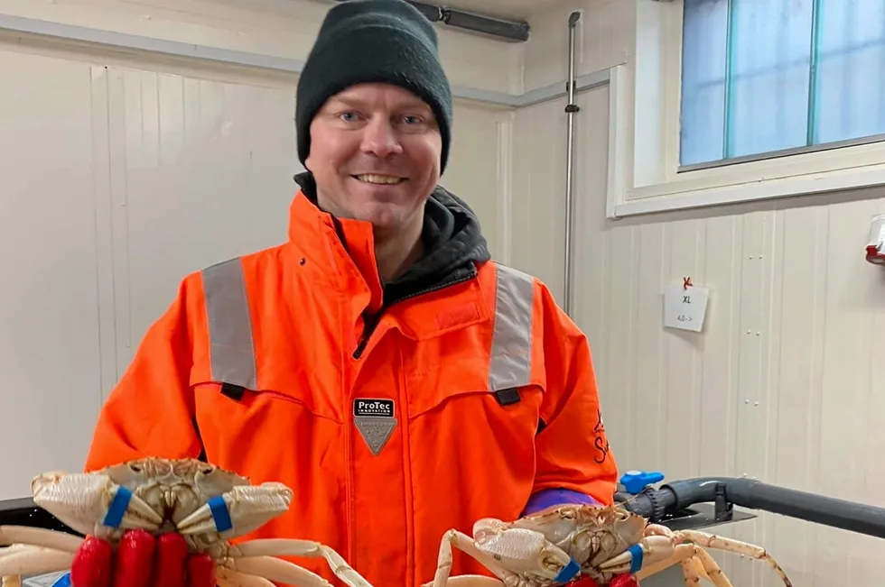 Carl Fredrik Harjo, daglig leder og eier av Arktis Fisch & Feinkost AS i Båtsfjord. Etablert i 2006 og driver med salg av levende krabber og skalldyr. Holder også i produskjon, bearbeidng og konservering av sjømat
