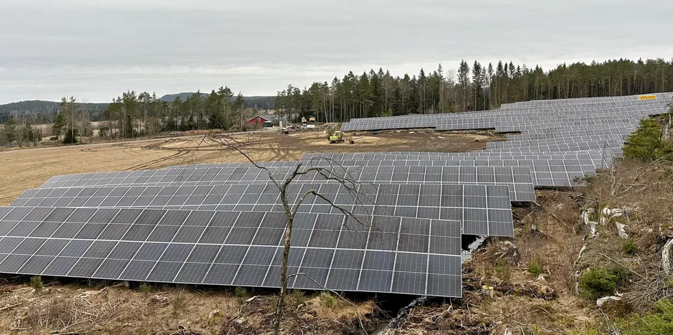 Buer solkraftverk er Norges første driftssatte solkraftverk med konsesjon.