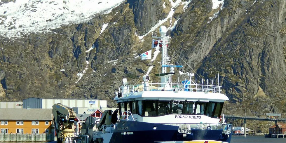 I JOBB: Nye «Polar Viking» har allerede vært i drift en tid, men med dåpen i forrige uke er alle formaliteter på plass for servicebåten som har base på Helgeland.Foto: Frank Einar Iversen