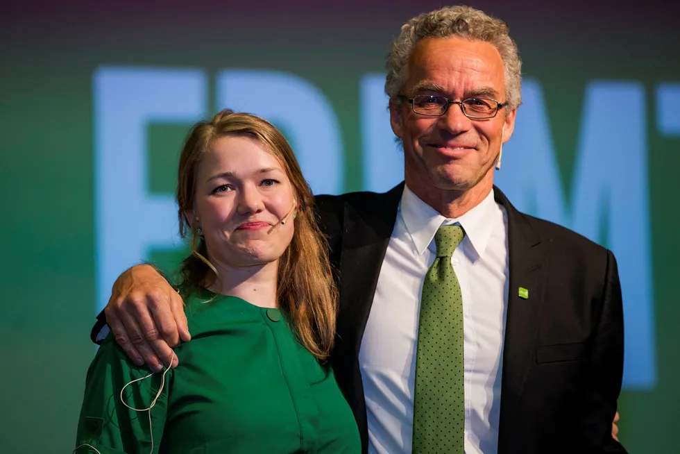 Miljøpartiet De Grønnes talspersoner Une Aina Bastholm og Rasmus Hansson kan juble over at partiet er over sperregrensen på en fersk meningsmåling. Foto: Olsen, Geir