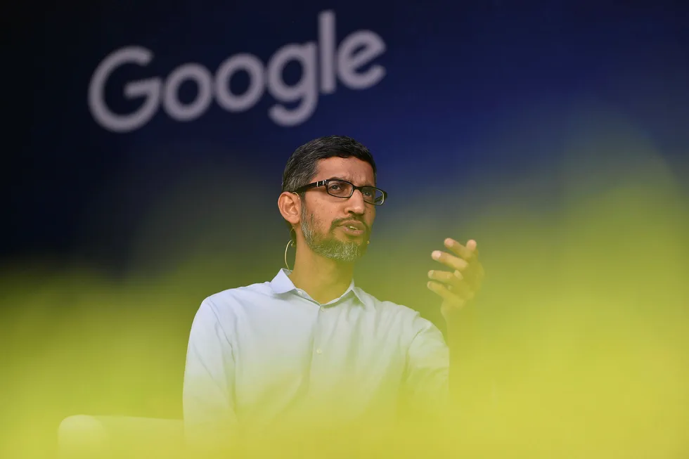 Administrerende direktør Sundar Pichai i Google ber ansatte i utlandet komme hjem til USA så raskt som mulig etter at Trump signerte en ny presidentordre. Foto: AFP PHOTO / Chandan KHANNA