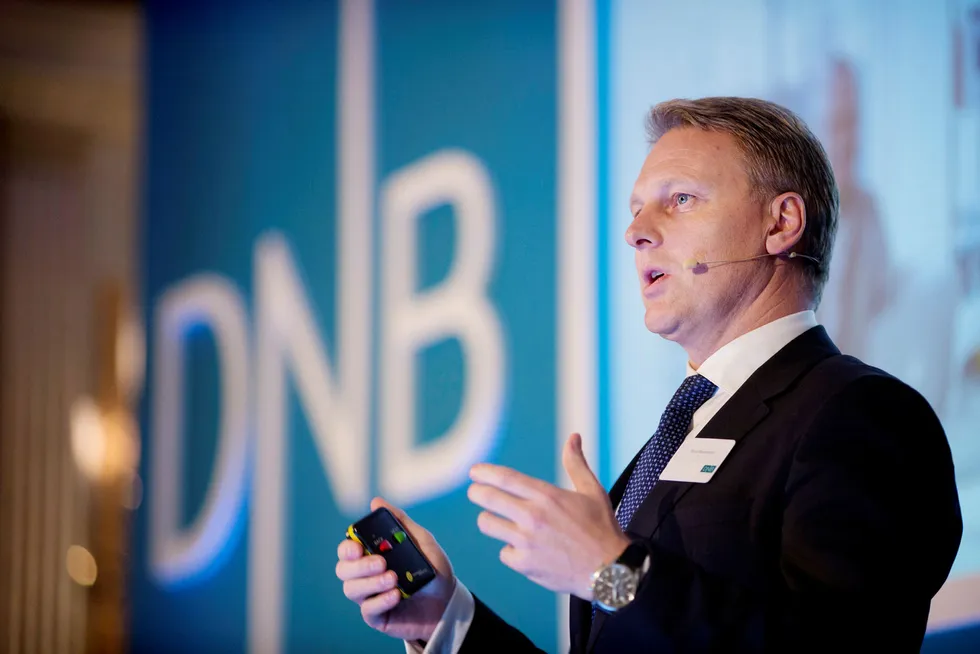 DNB-direktør Trond Bentestuen tror kontanter blir erstattet av andre betalingsformer. Foto: Jeff Gilbert