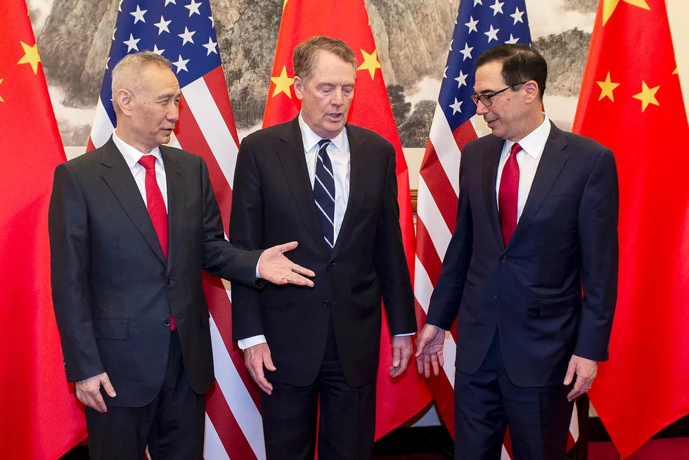 En ny runde i handelsforhandlingene mellom USA og Kina er i gang i Beijing på regjeringsnivå. Begge land melder om fremskritt og tror en avtale er innen rekkevidde.