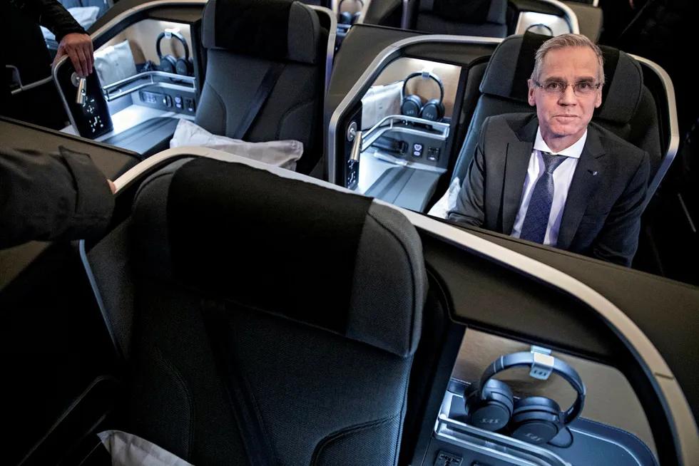 SAS-sjef Rickard Gustafson satser tungt på bestilling av nye fly, og vil bestille mindre jetfly til et eget datterselskap. Her fra innvielsen av langdistanseflyet Airbus A350 i København før jul i fjor.