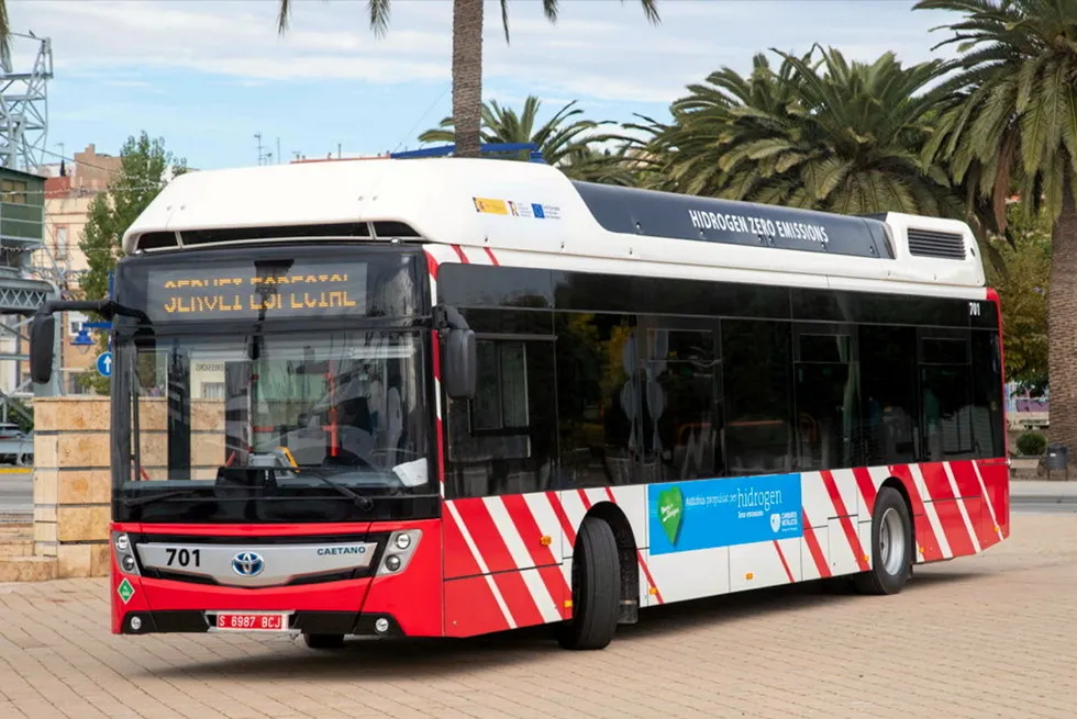 One of the three hydrogen buses in Tarragona that were unveiled last November.