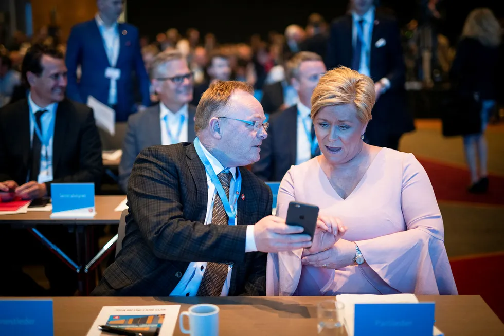 Partileder Siv Jensen og daværende nestleder Per Sandberg på Fremskrittspartiets landsmøte.